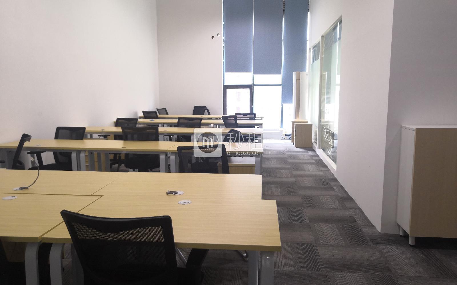众里创业社区-御景湾写字楼出租165平米豪装办公室65元/m².月