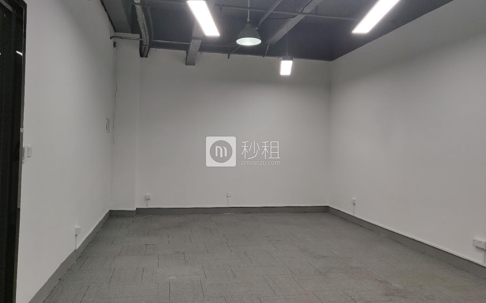 福海信息港写字楼出租71平米精装办公室53元/m².月