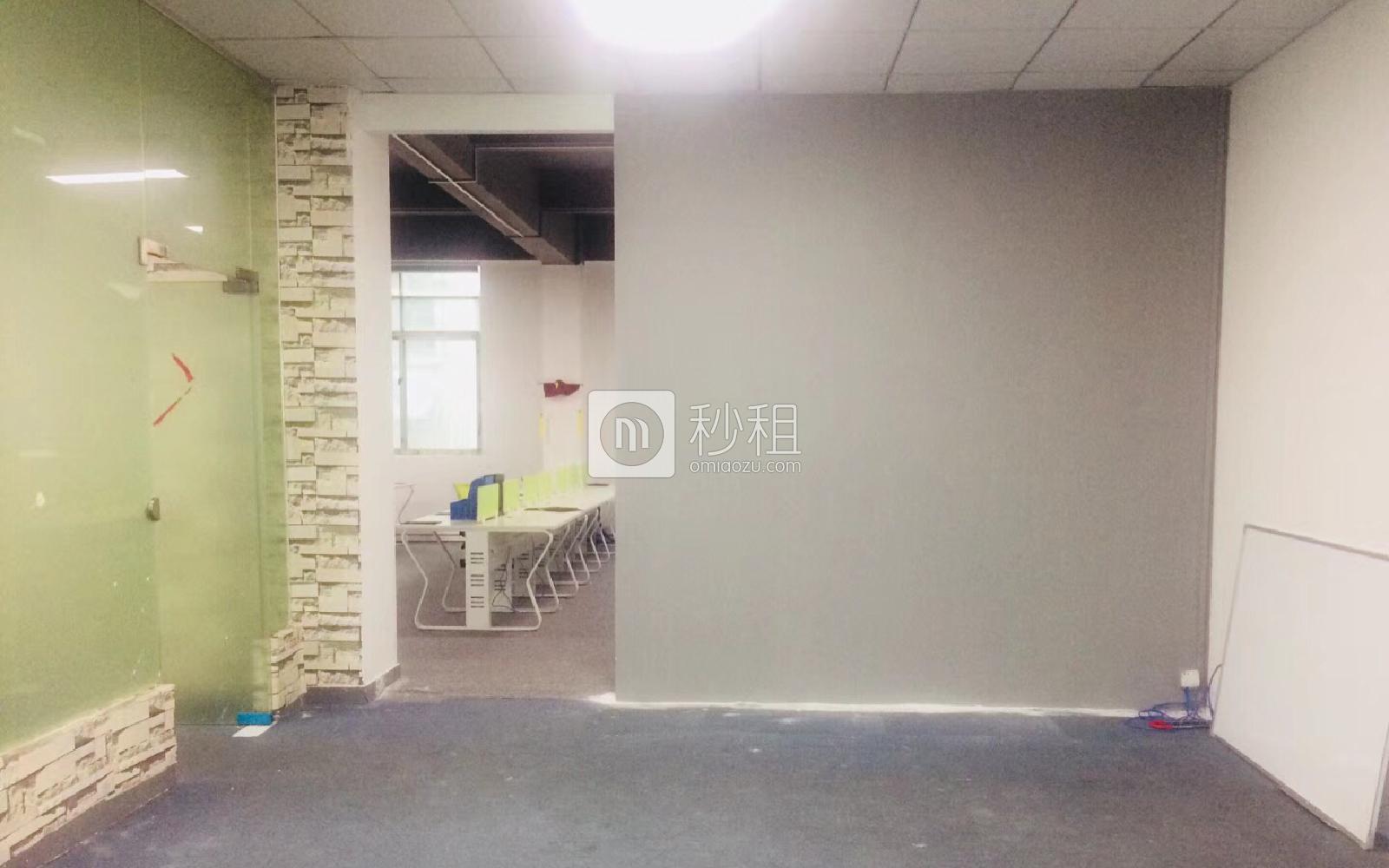宝山创意园写字楼出租298平米精装办公室45元/m².月
