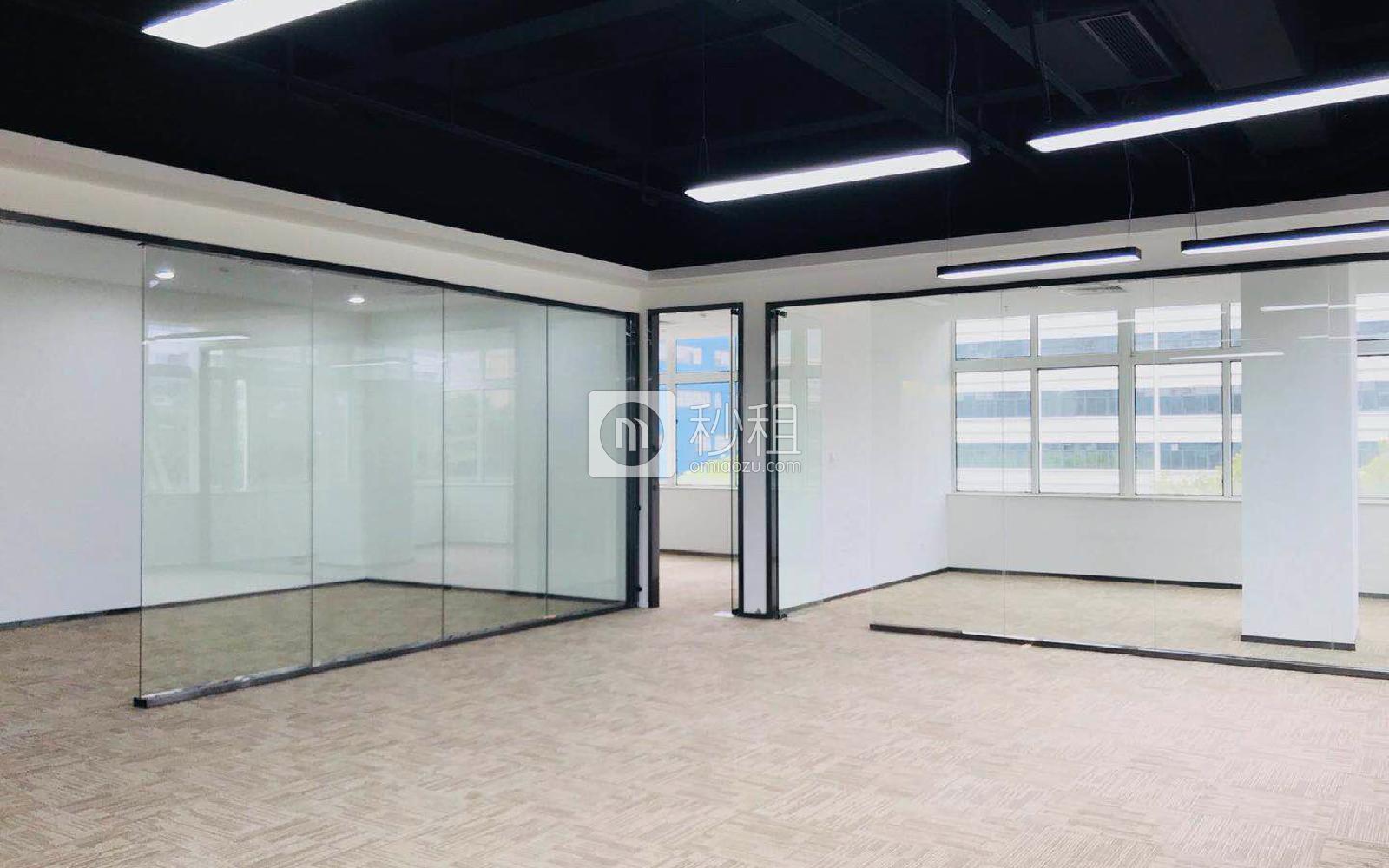 华瀚科技大厦写字楼出租245平米精装办公室65元/m².月