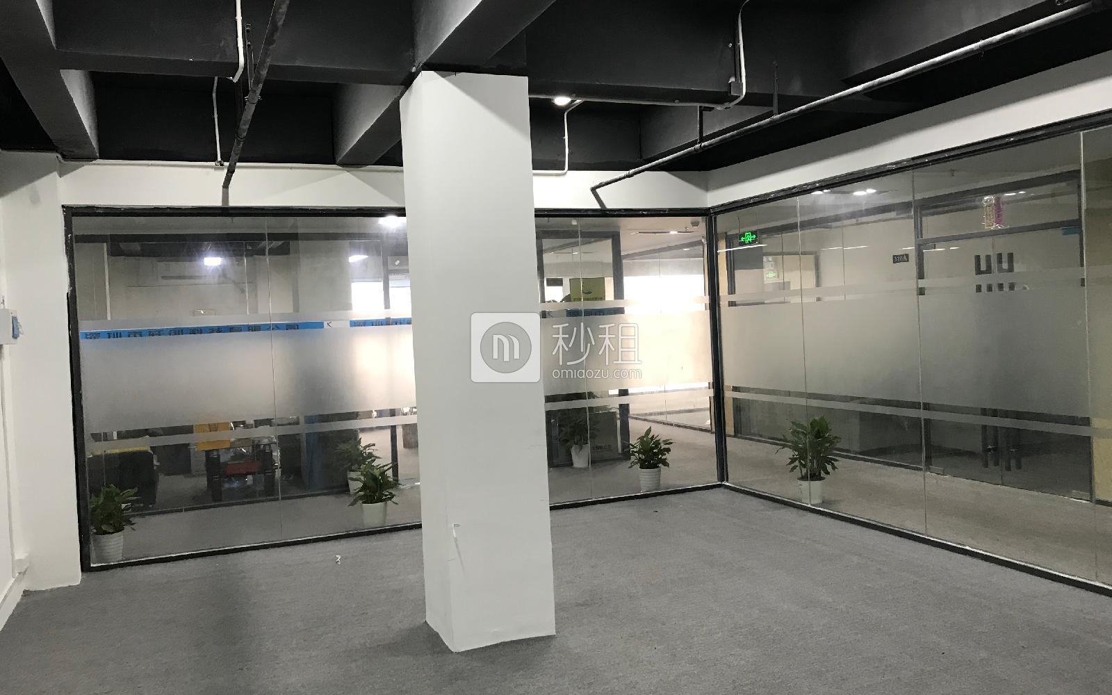 新马众创空间-新马商贸城写字楼出租75平米精装办公室50元/m².月