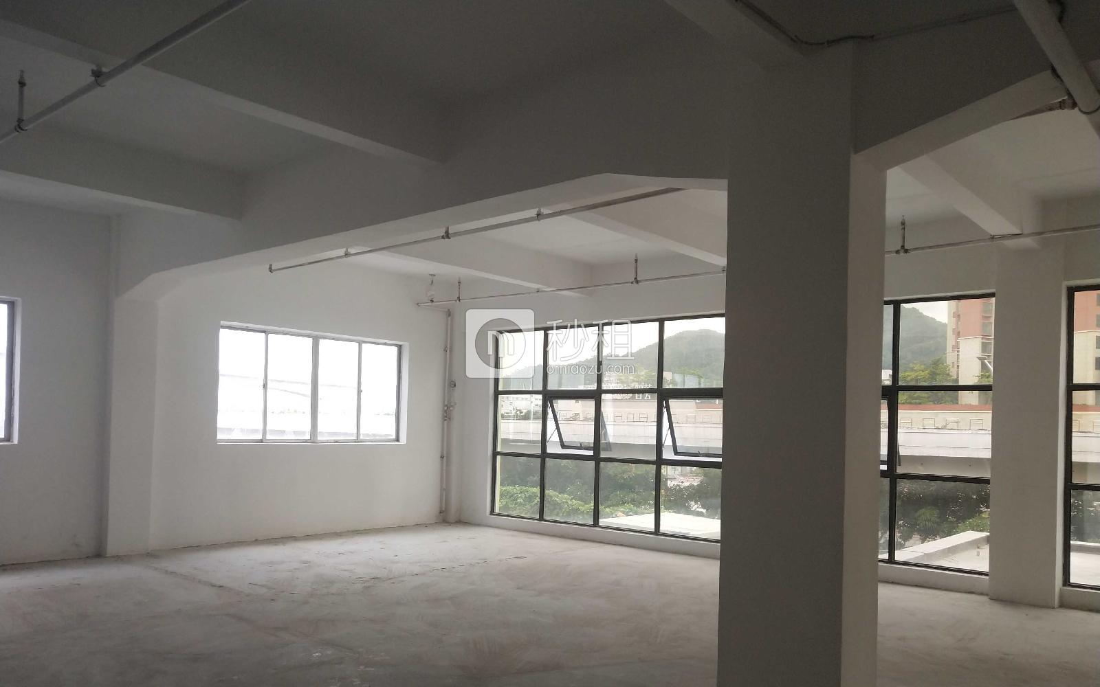 智慧谷创新园（横岗）写字楼出租320平米毛坯办公室45元/m².月