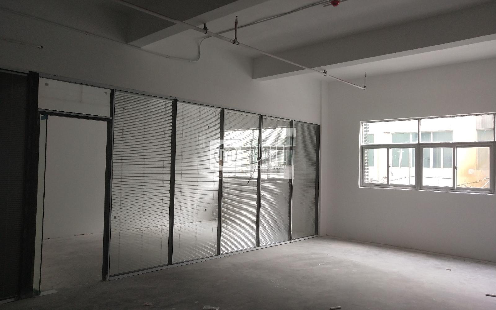 智慧谷创新园（横岗）写字楼出租90平米精装办公室40元/m².月