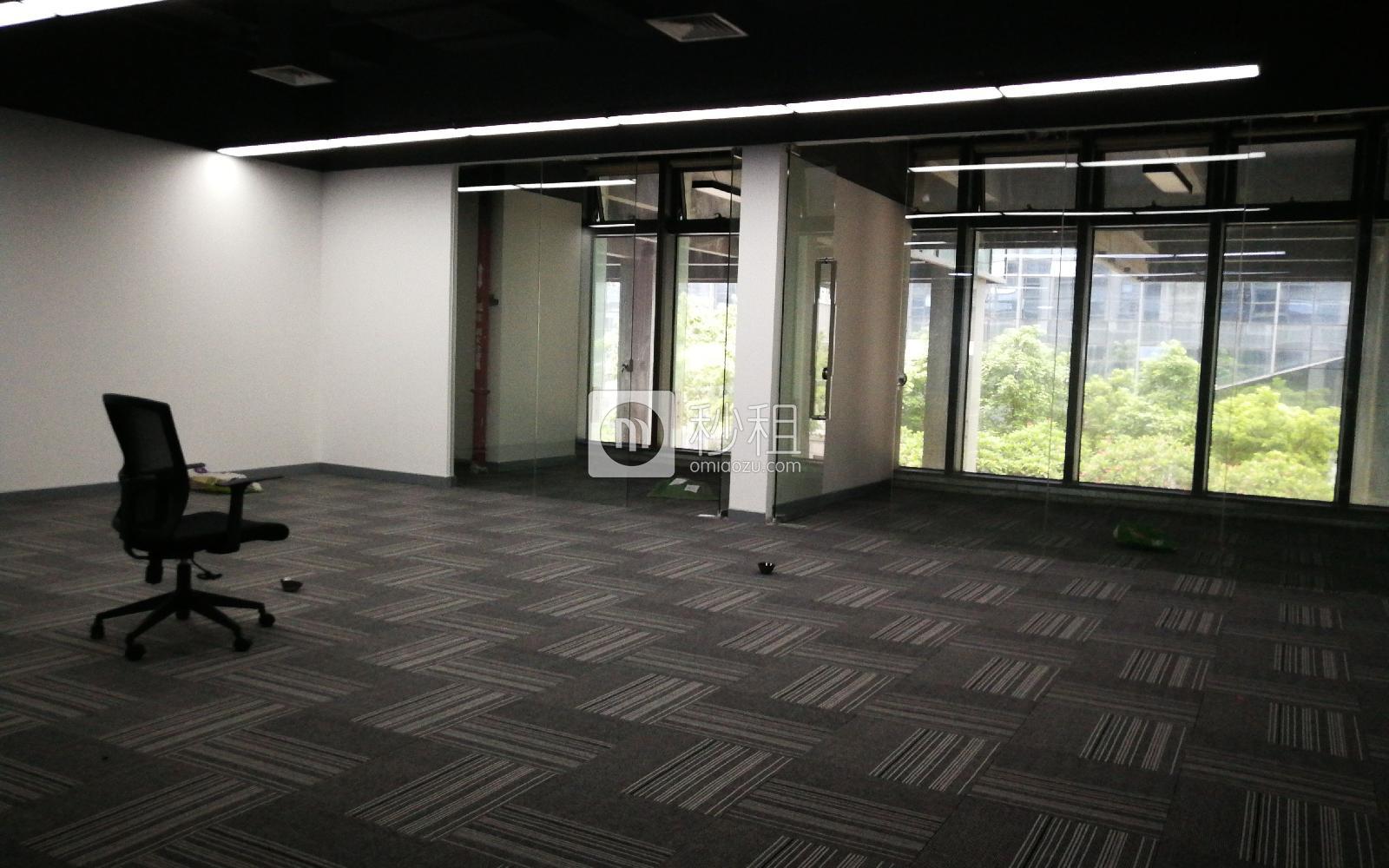 中加国际创新中心-深圳湾科技生态园写字楼出租206平米精装办公室32500元/月