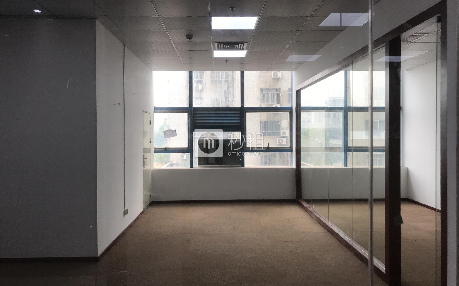 金鹏大厦写字楼出租200平米精装办公室65元/m².月