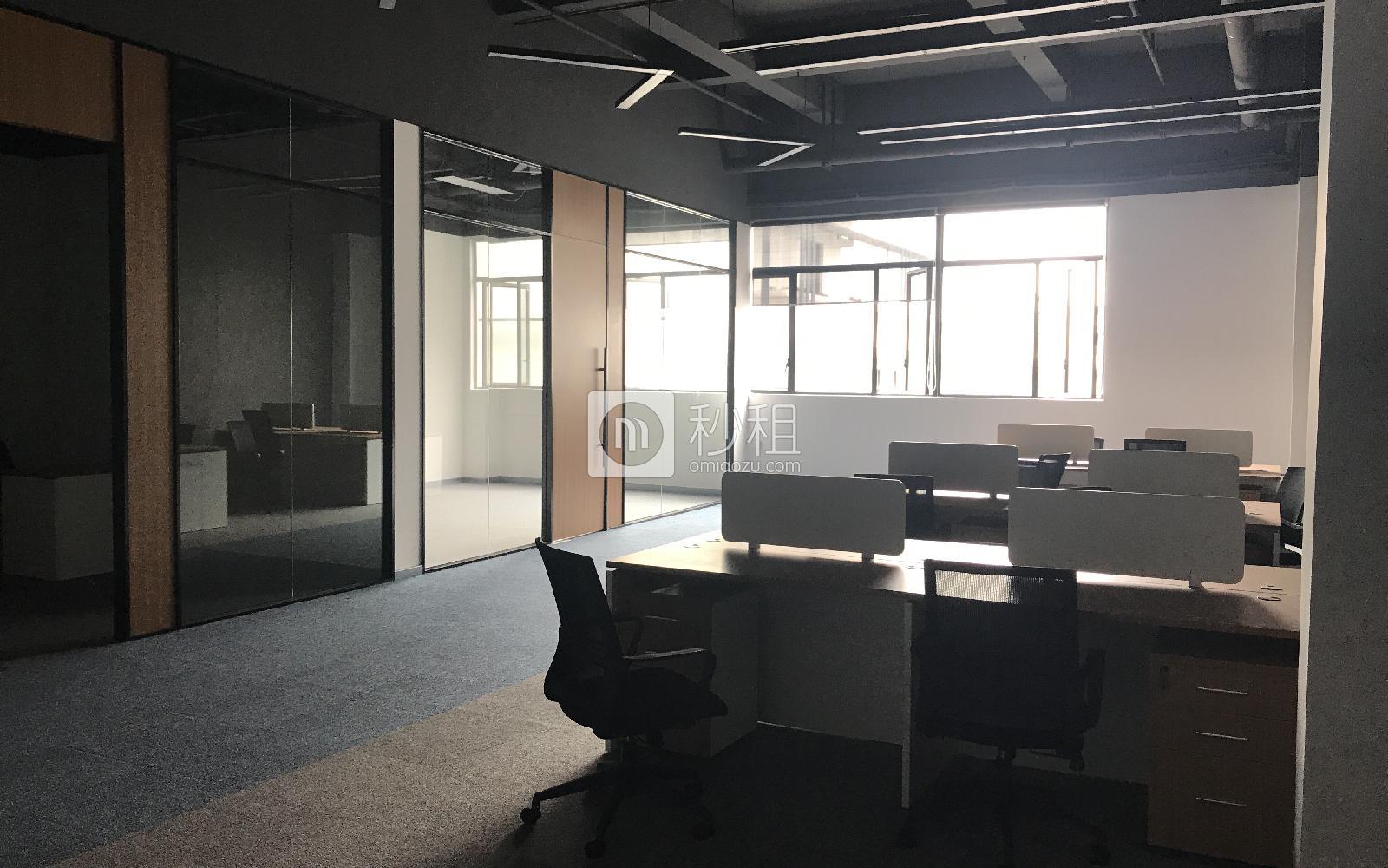 星港同创汇写字楼出租276平米简装办公室78元/m².月