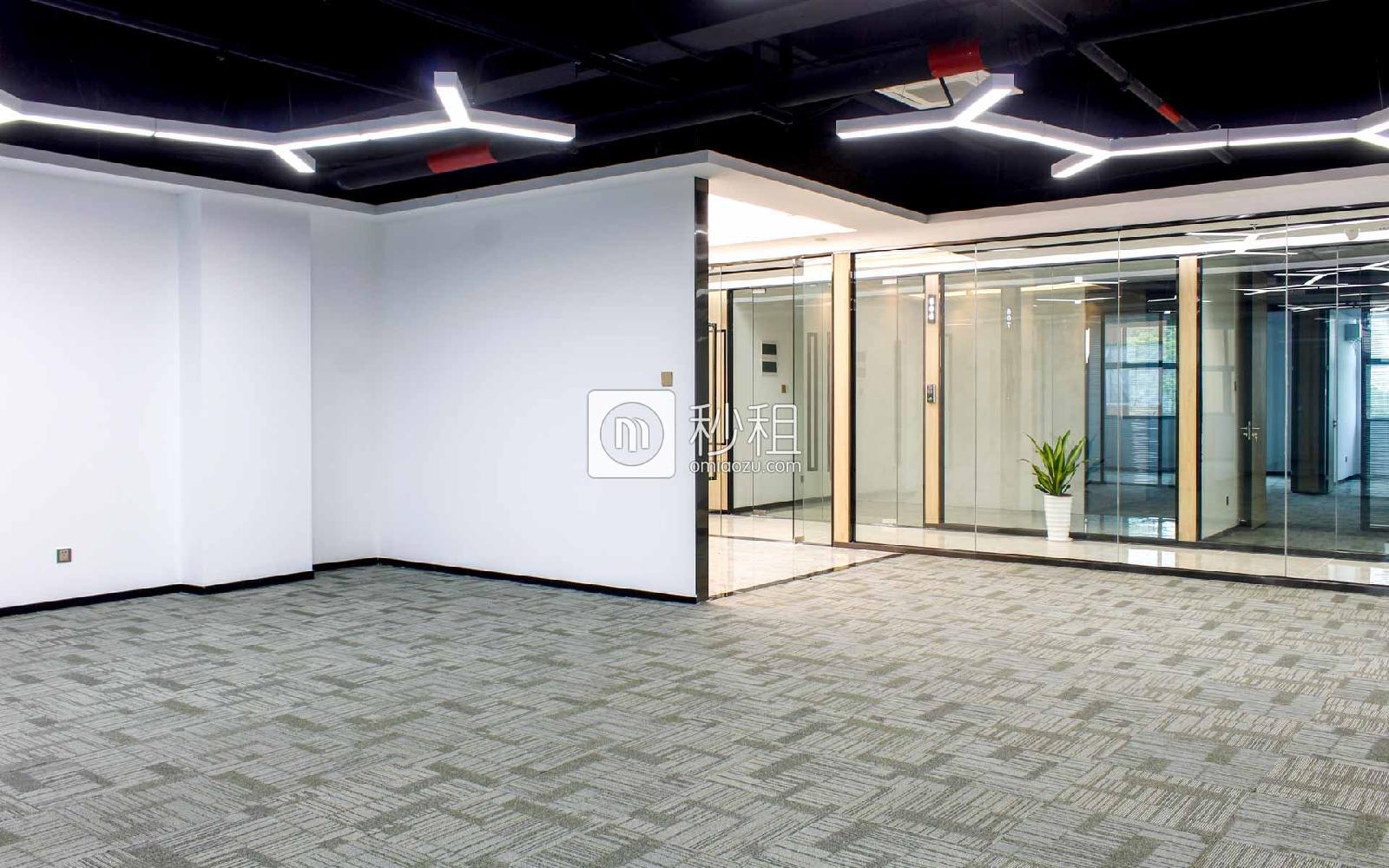 鼎盛创业园写字楼出租260平米精装办公室68元/m².月