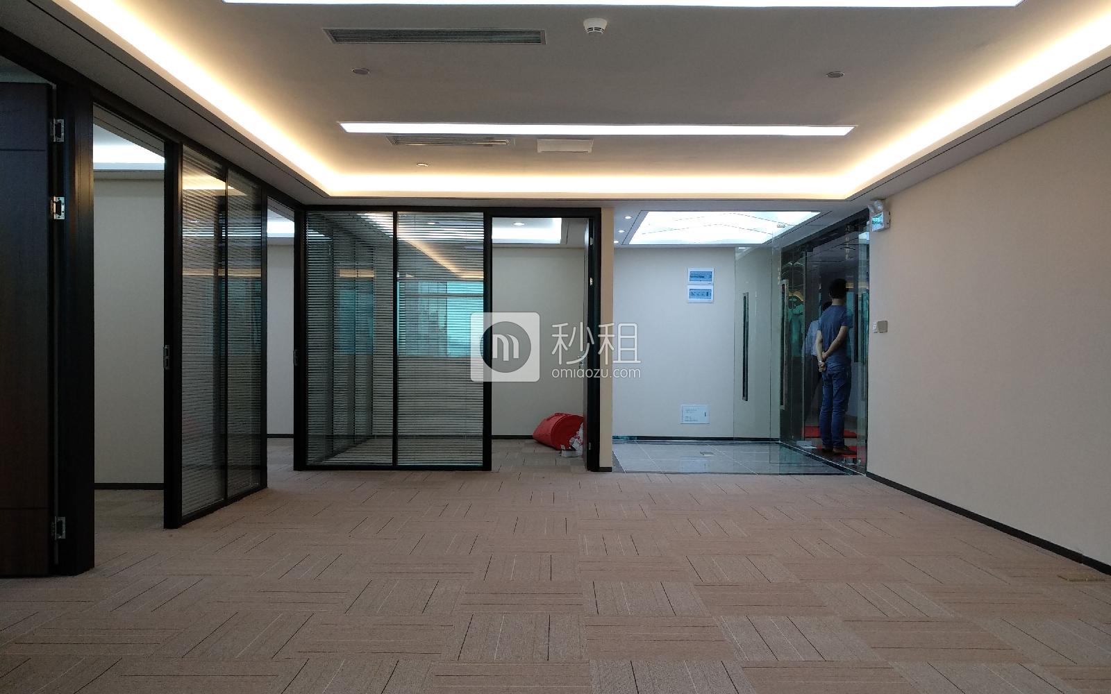 苍松大厦写字楼出租213平米精装办公室130元/m².月