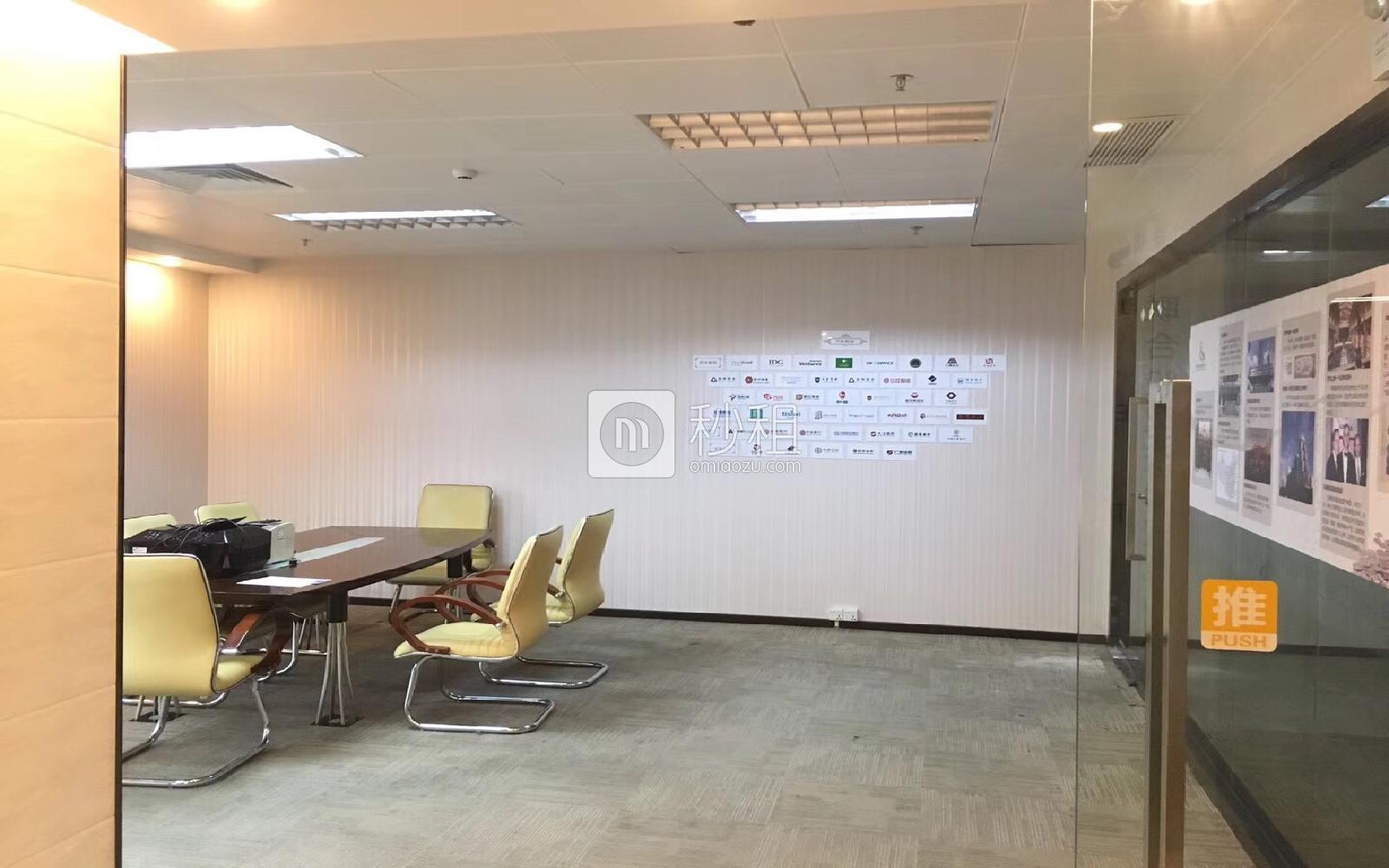 华润城大冲商务中心写字楼出租216平米豪装办公室180元/m².月