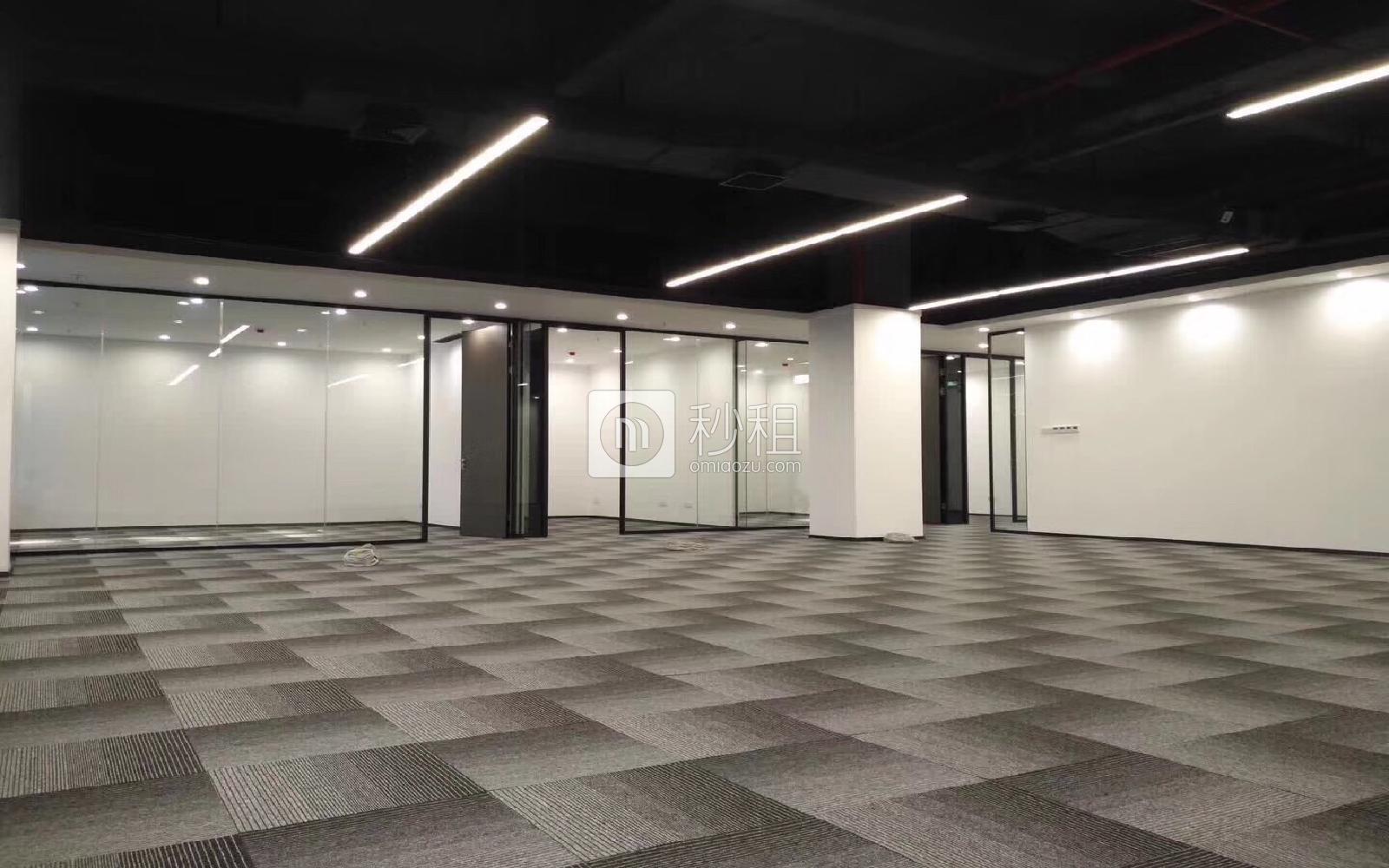 兆隆坂田科技中心写字楼出租555平米精装办公室59元/m².月