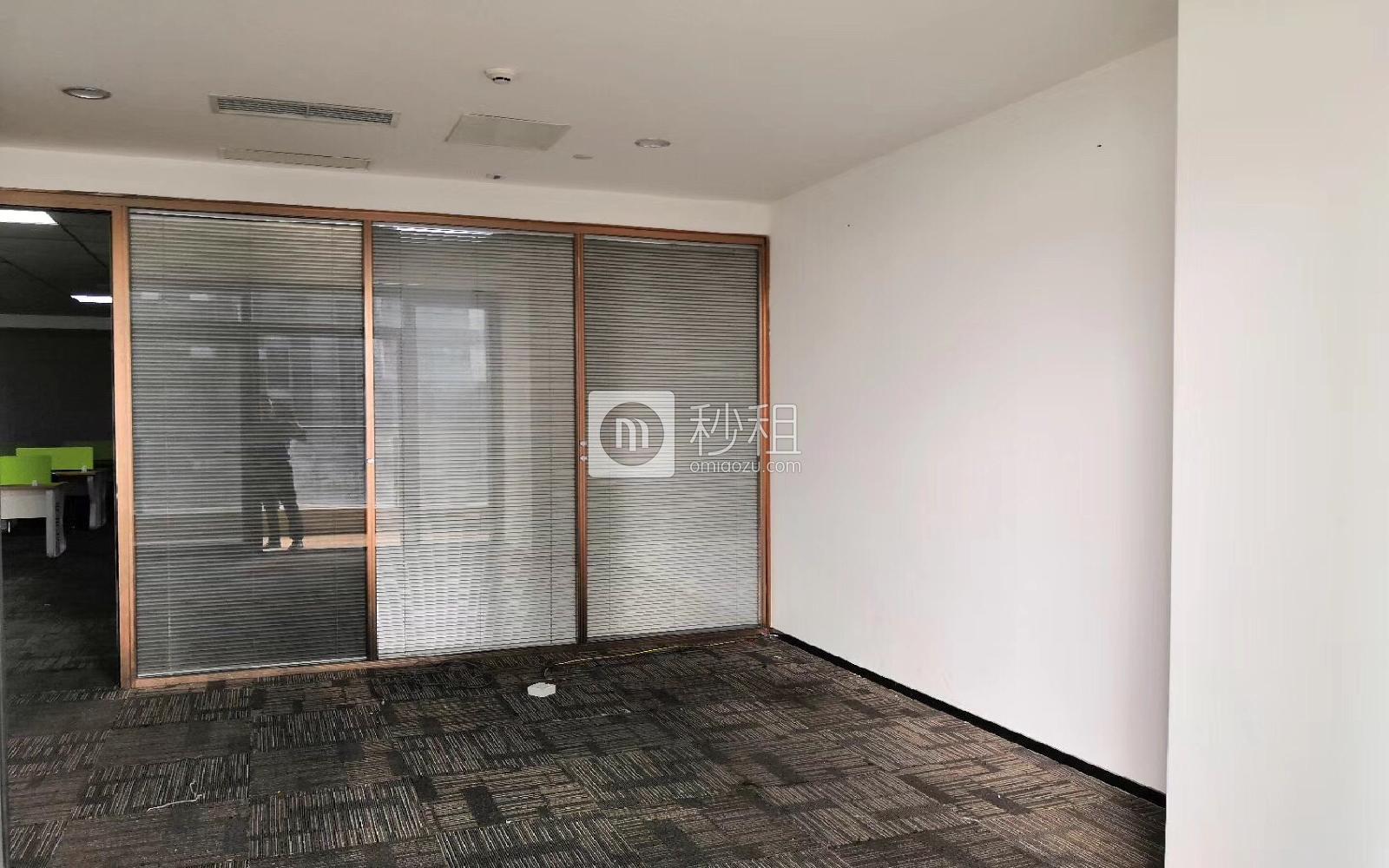 天安云谷写字楼出租435平米精装办公室88元/m².月