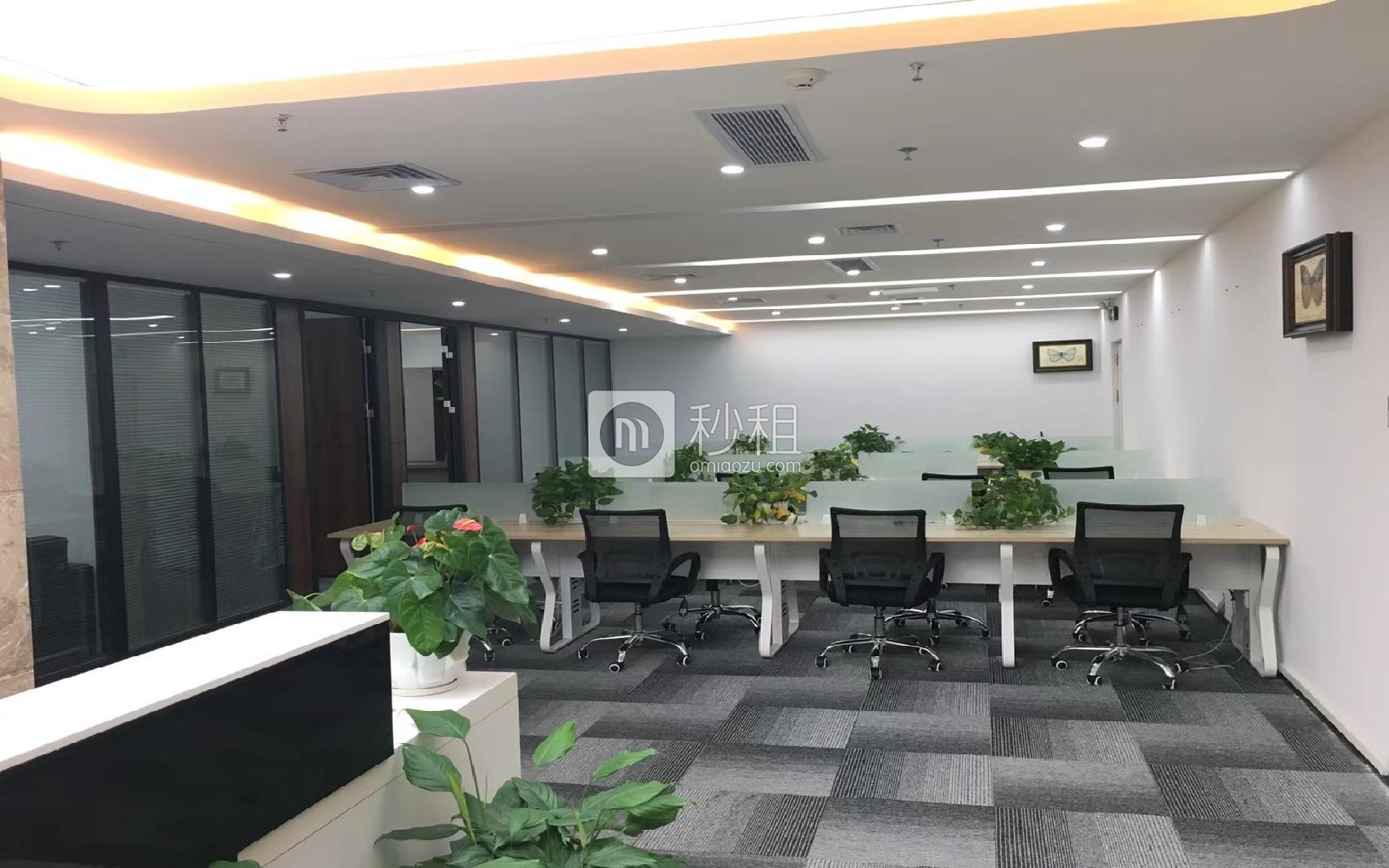 荣超经贸中心写字楼出租353平米豪装办公室150元/m².月