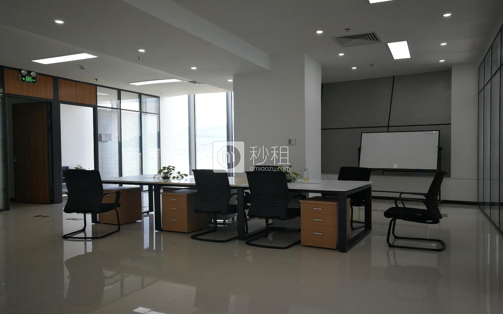 智慧广场写字楼出租375平米精装办公室150元/m².月