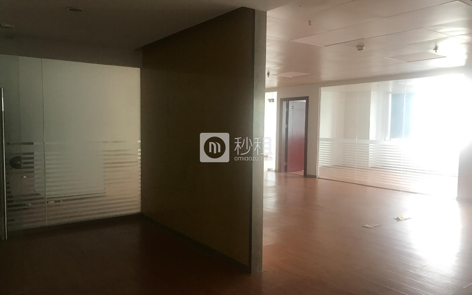 光浩国际中心写字楼出租317.59平米简装办公室140元/m².月