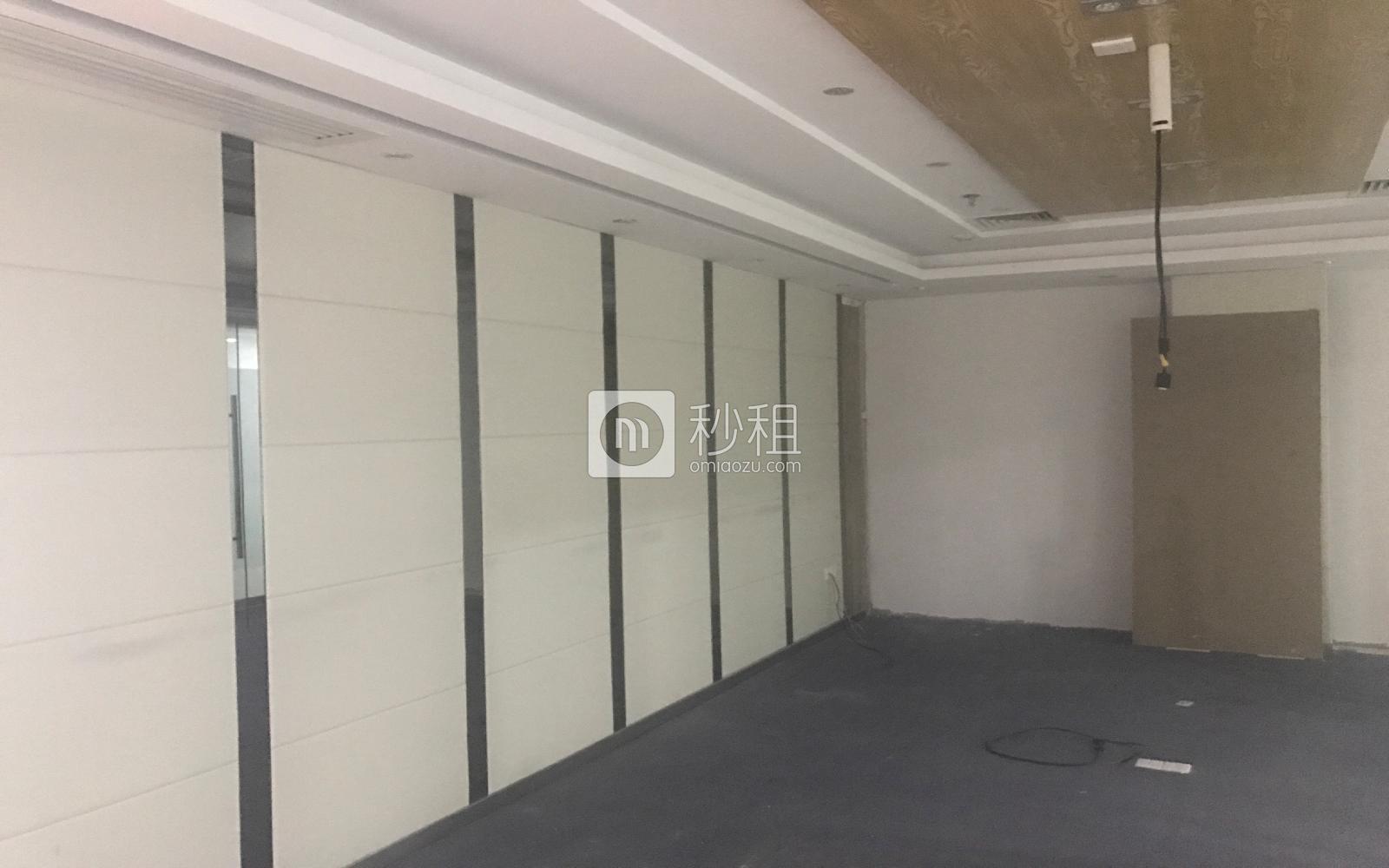 光浩国际中心写字楼出租233.2平米精装办公室142元/m².月