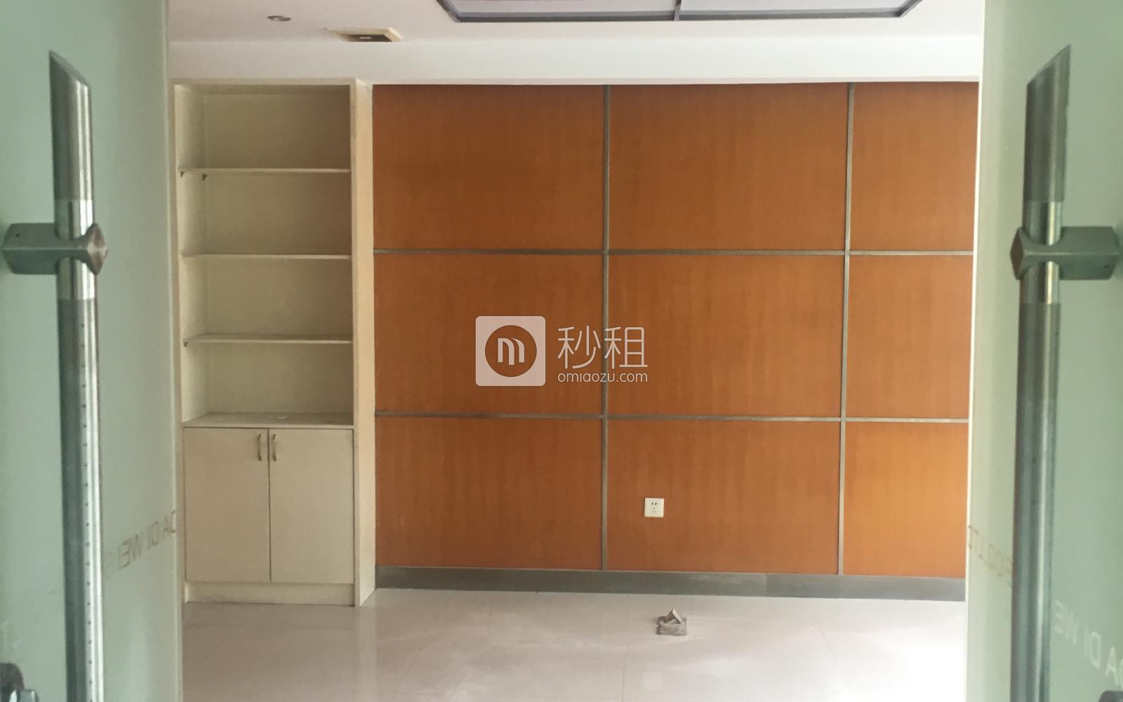 同方创想公社写字楼出租139平米豪装办公室7645元/工位.月