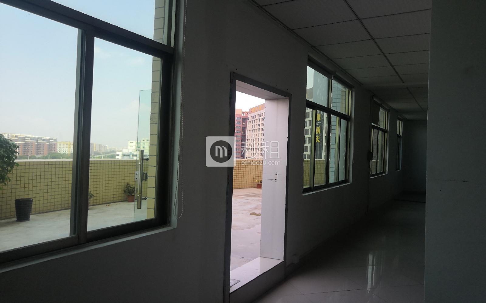新中泰商务大厦写字楼出租821平米简装办公室55元/m².月