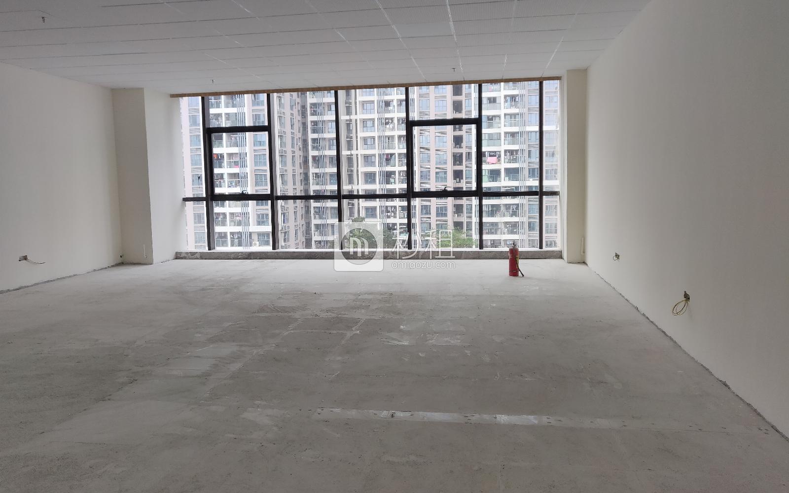 华美居商务中心写字楼出租132平米简装办公室93元/m².月