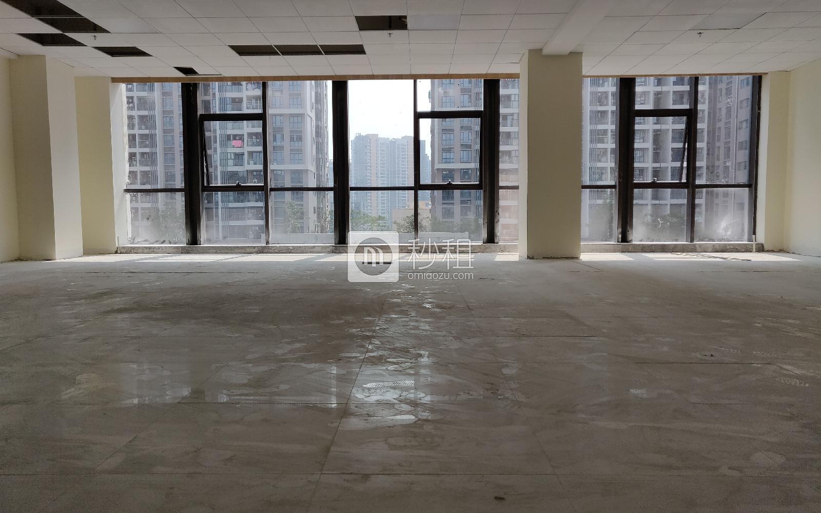 华美居商务中心写字楼出租216平米简装办公室95元/m².月