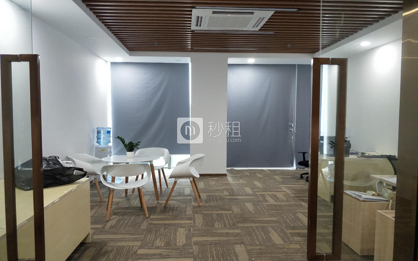深业U中心写字楼出租68平米精装办公室55元/m².月