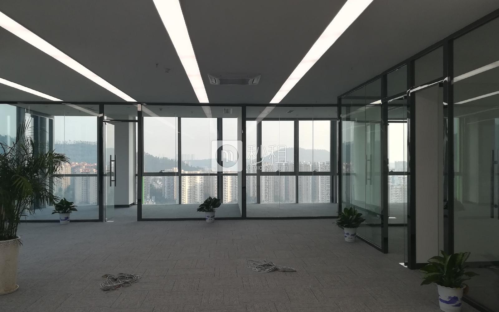 深业U中心写字楼出租545平米精装办公室55元/m².月