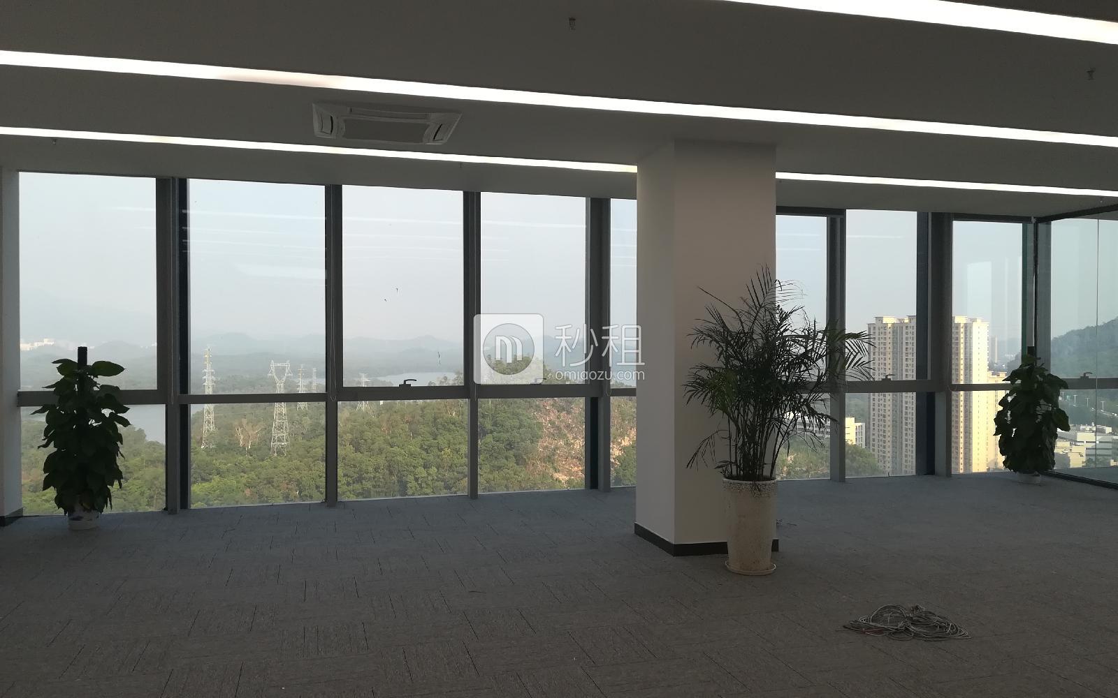 深业U中心写字楼出租545平米精装办公室55元/m².月