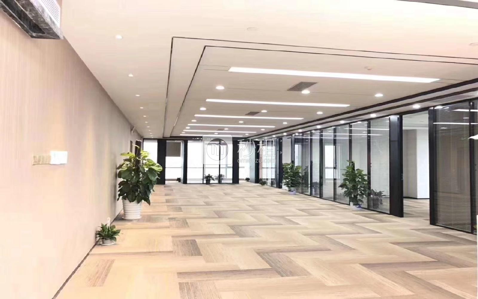 荣超经贸中心写字楼出租788平米精装办公室150元/m².月