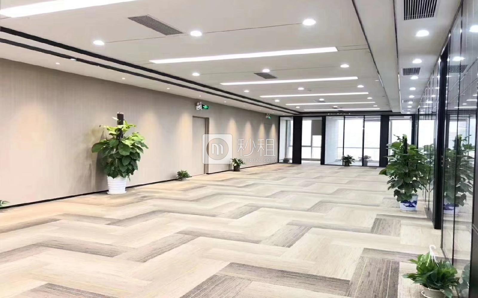 荣超经贸中心写字楼出租788平米精装办公室150元/m².月