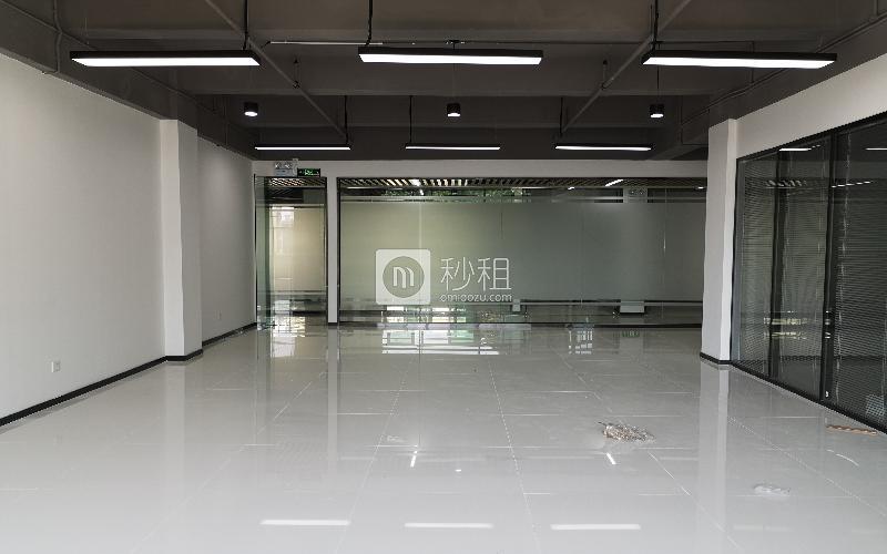 明亮科技园写字楼出租373平米精装办公室72元/m².月