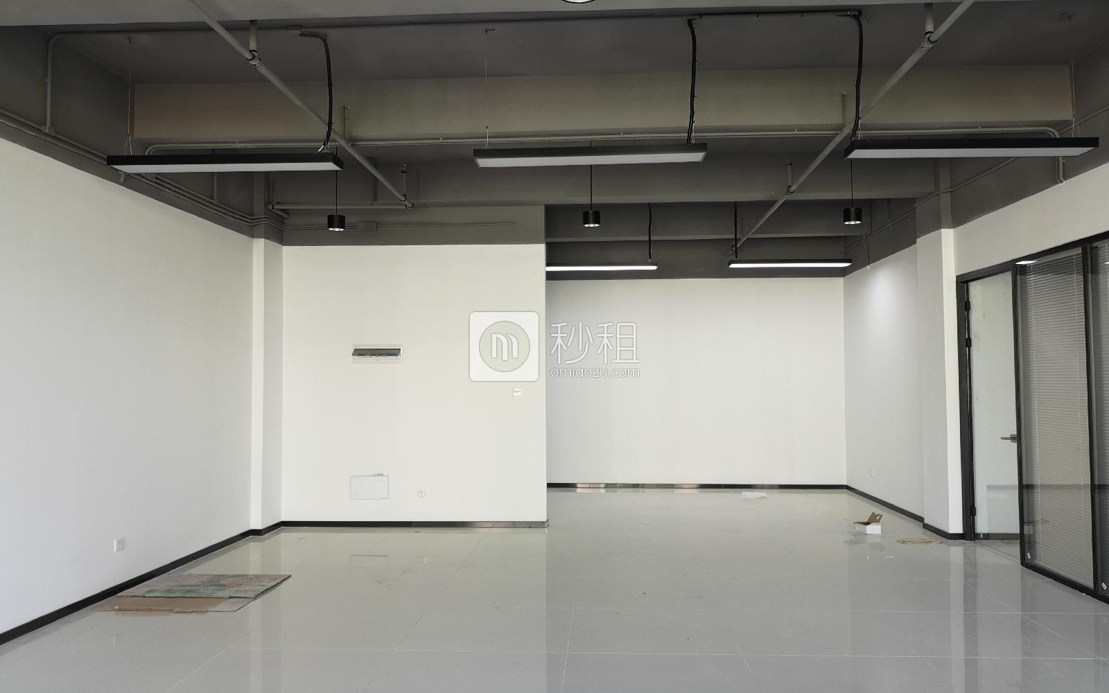明亮科技园写字楼出租231平米精装办公室72元/m².月