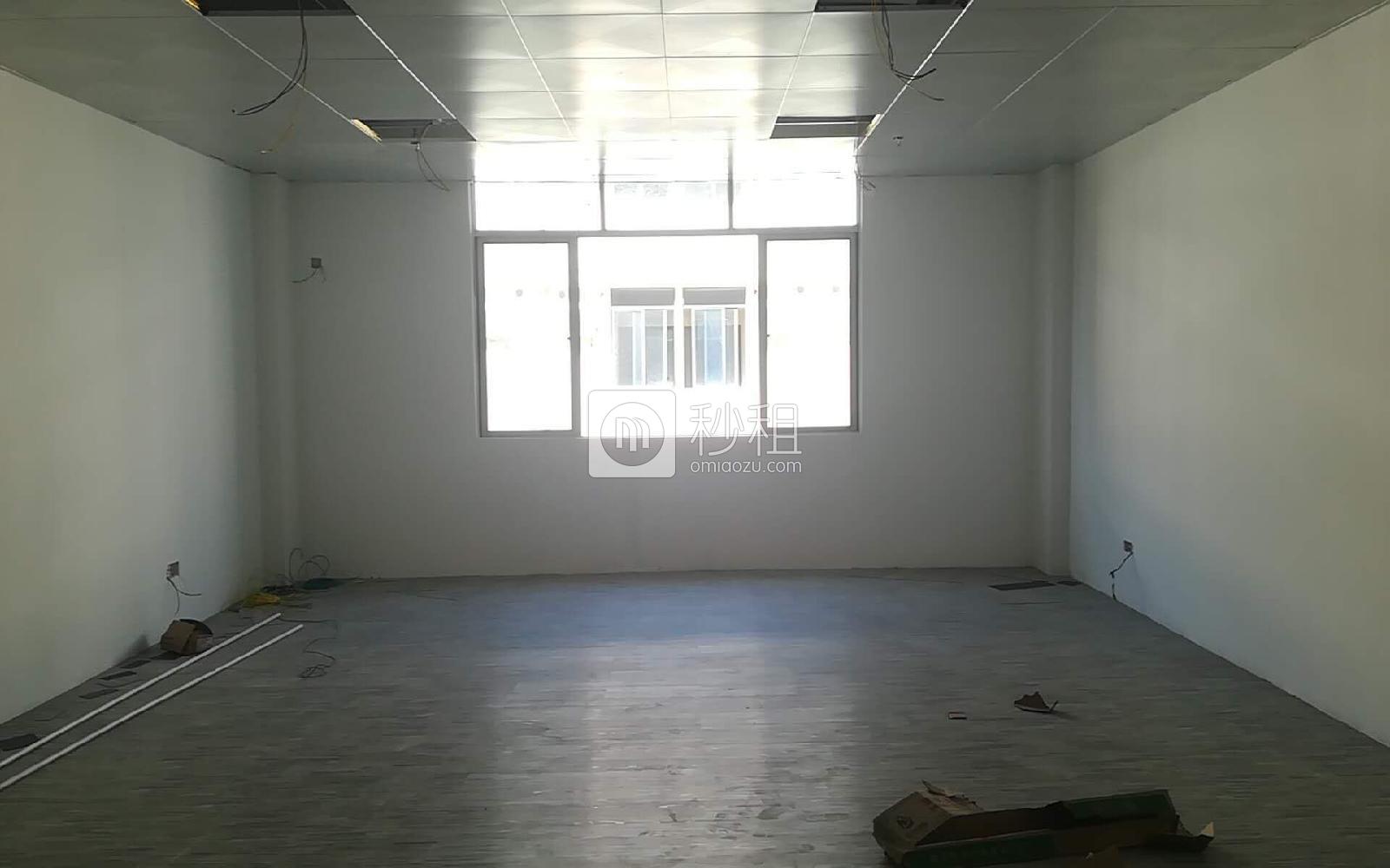 尔体AE小镇写字楼出租100平米简装办公室65元/m².月