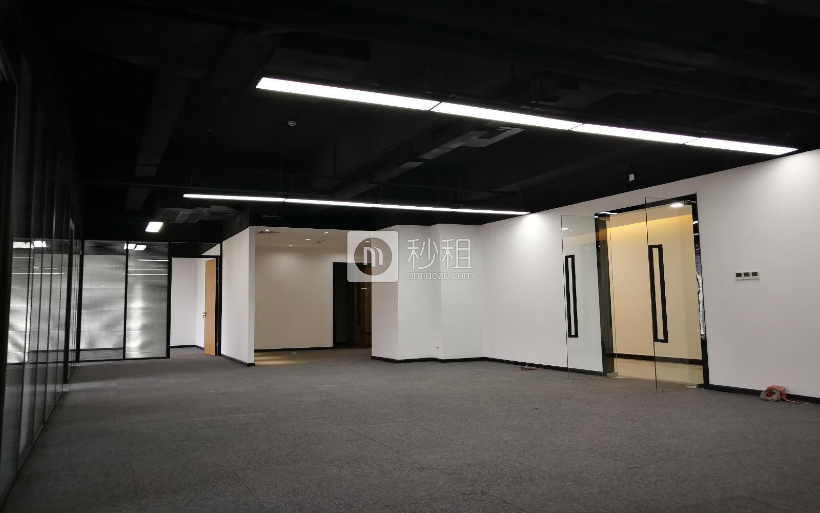 高北十六写字楼出租387平米精装办公室130元/m².月