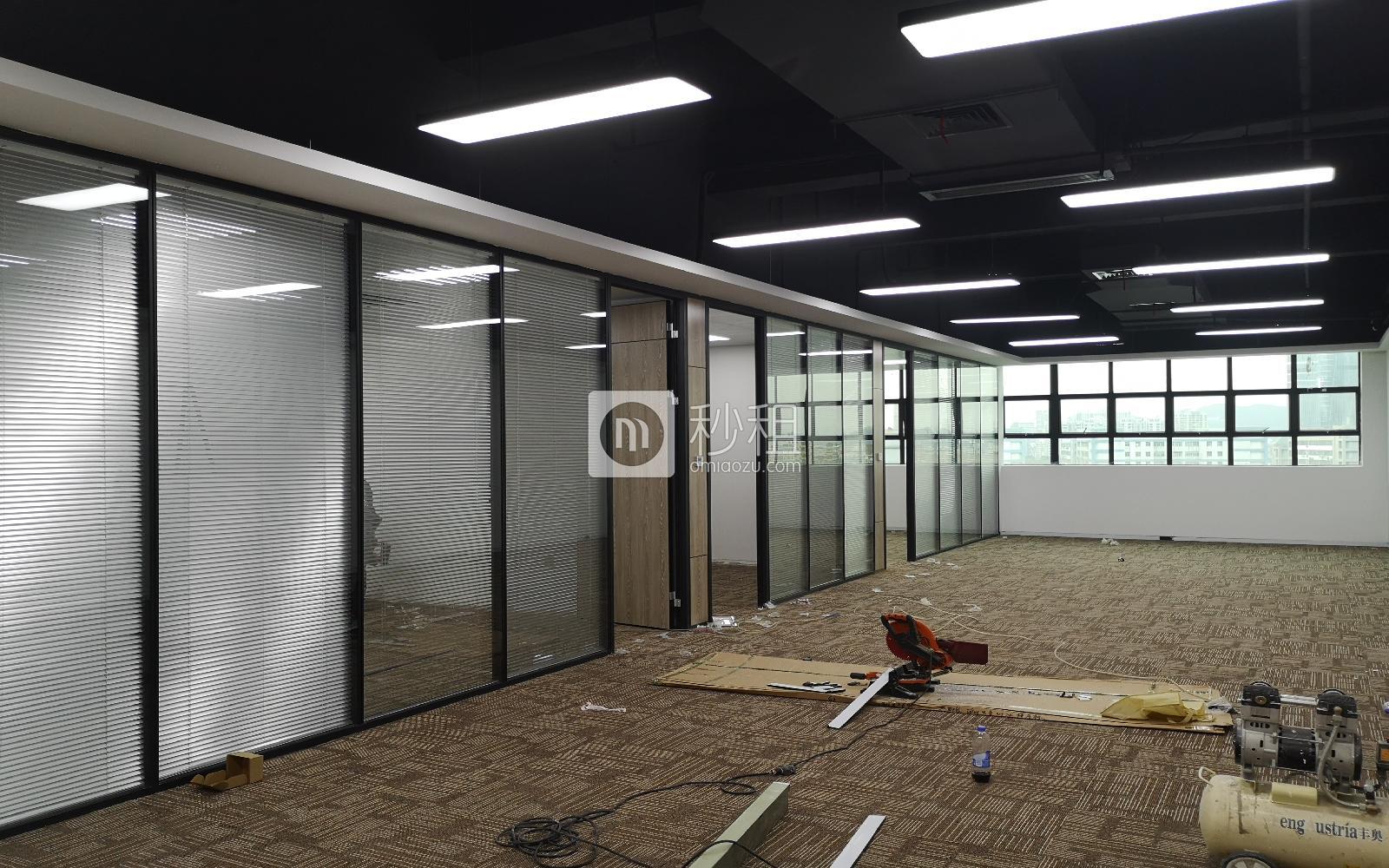 南山云谷创新产业园（一期）写字楼出租320平米精装办公室65元/m².月