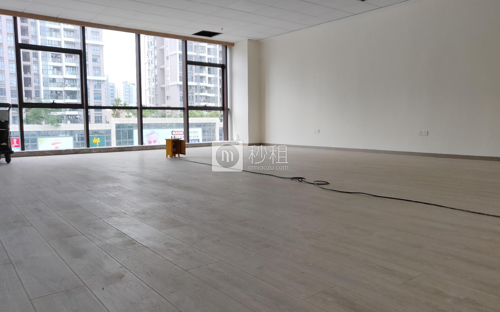 华美居商务中心写字楼出租134平米简装办公室93元/m².月
