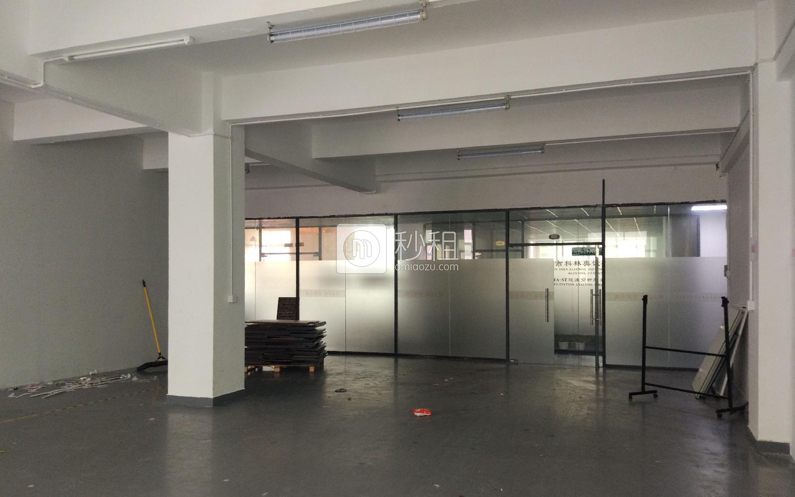 新围旺棠工业区写字楼出租230平米简装办公室47元/m².月