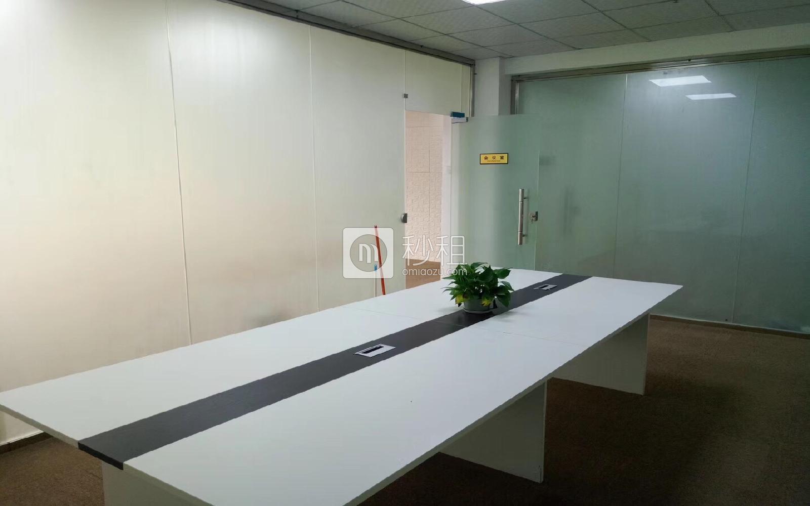 兴龙富创客园写字楼出租300平米精装办公室60元/m².月