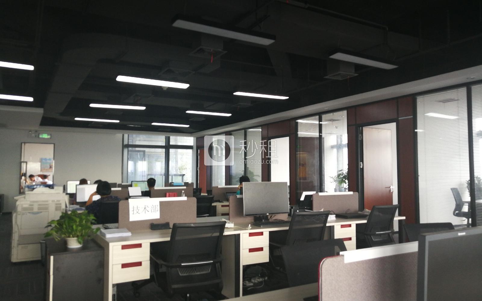 深圳湾科技生态园（三期）写字楼出租560平米精装办公室128元/m².月