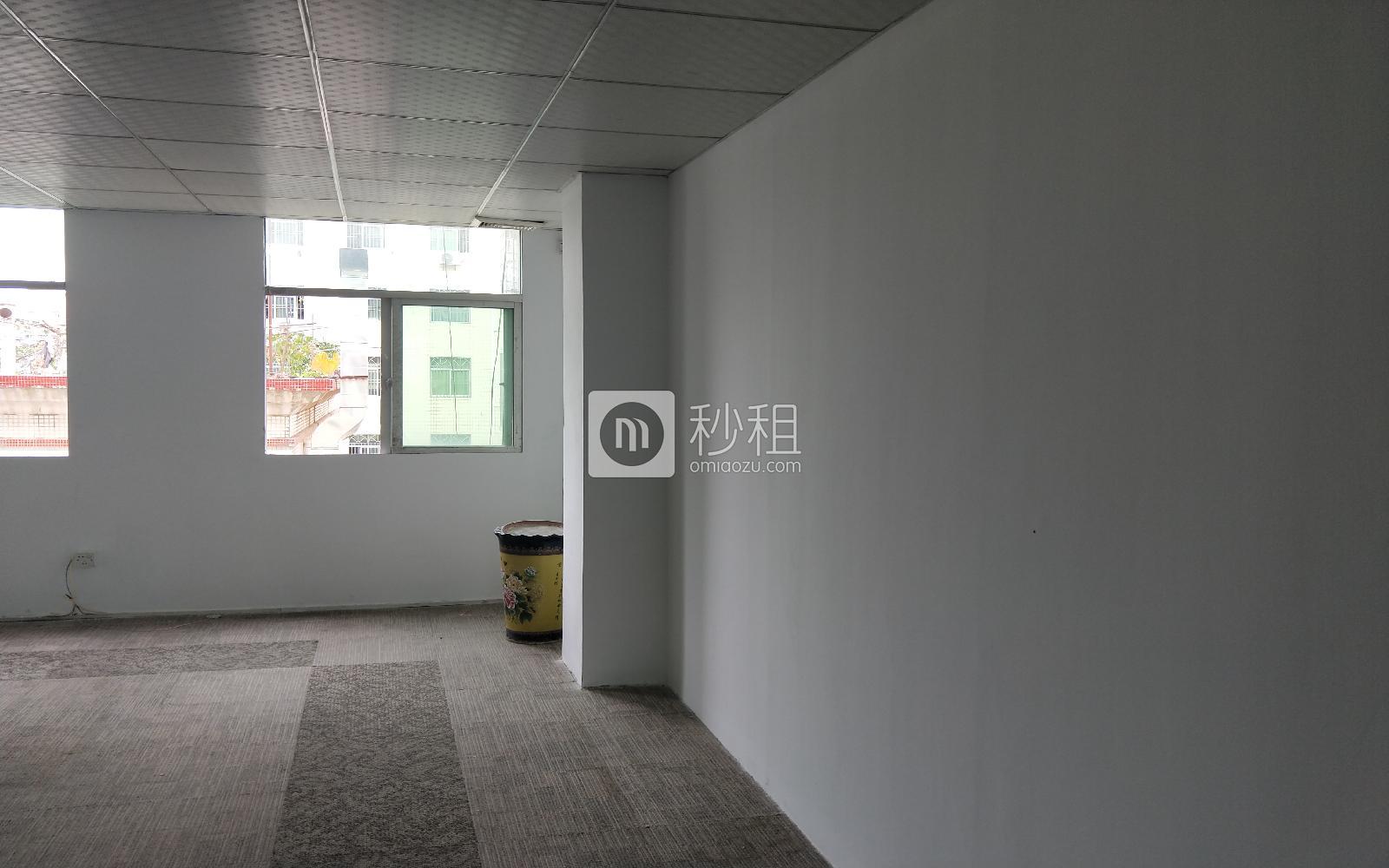 祥云大厦写字楼出租65平米简装办公室68元/m².月