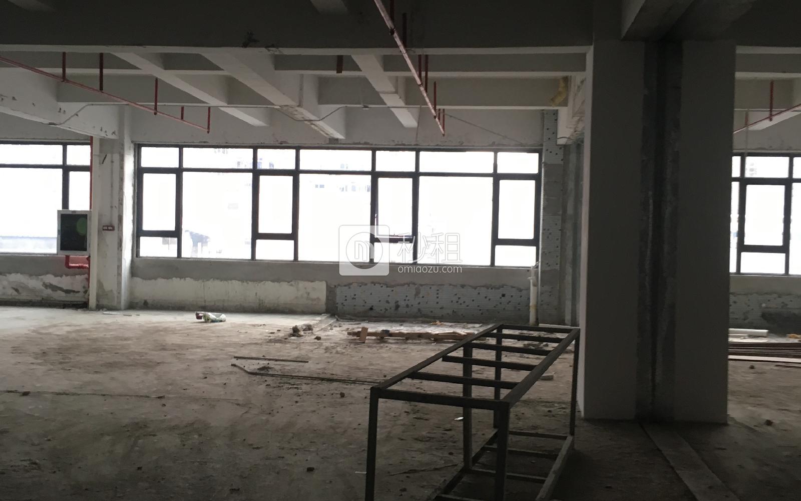 华侨城创意文化园写字楼出租175平米毛坯办公室140元/m².月