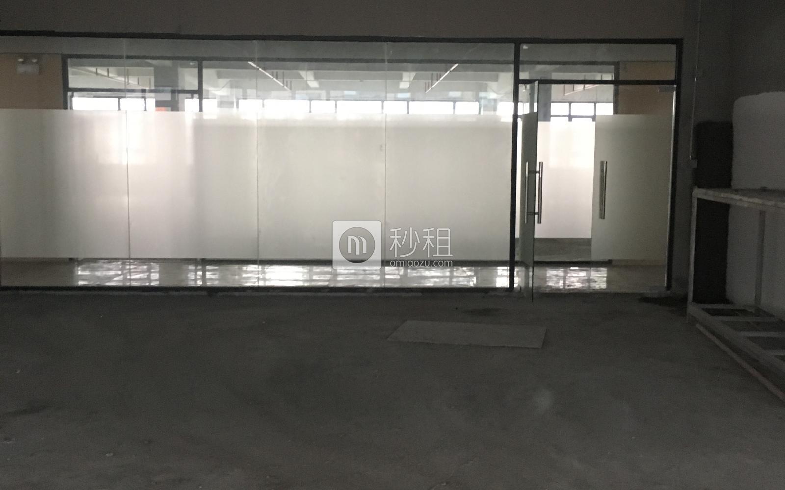 华侨城创意文化园写字楼出租213平米毛坯办公室140元/m².月