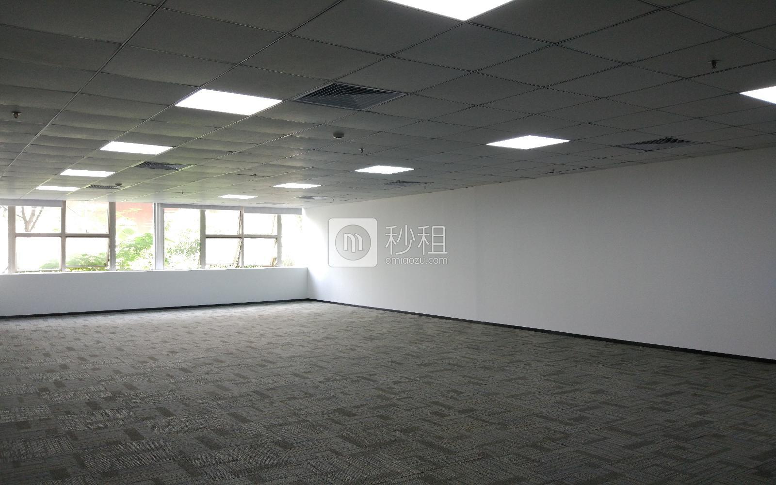 蛇口网谷-科技大厦写字楼出租262平米精装办公室106元/m².月