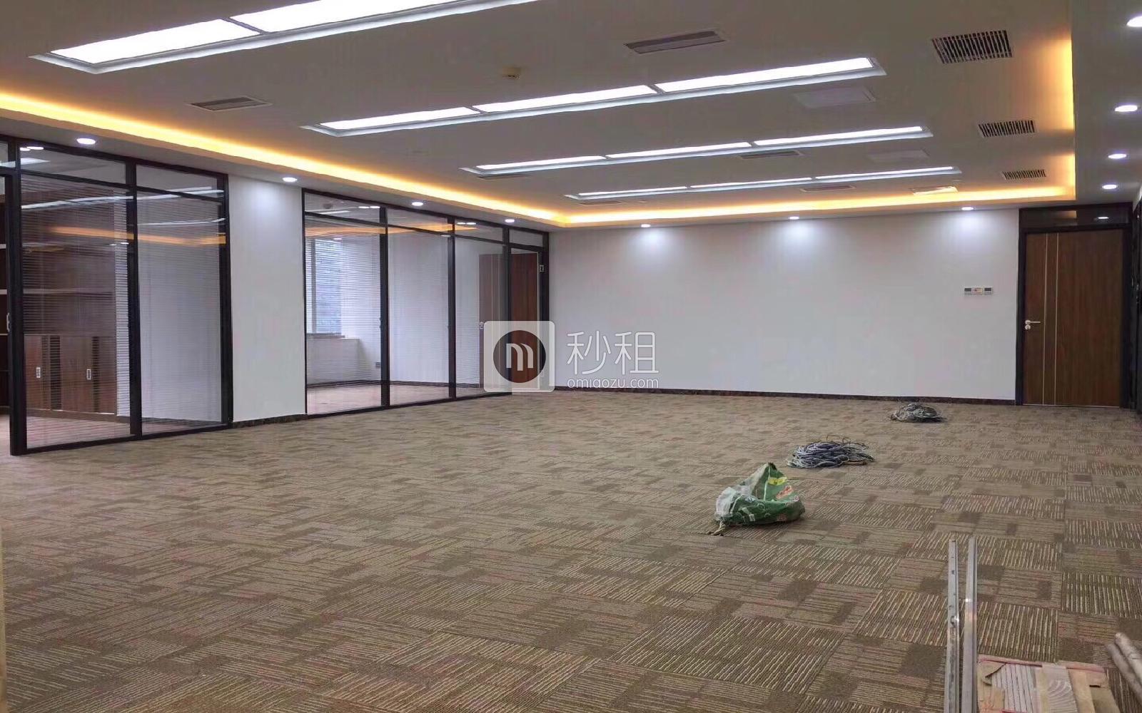 喜年中心写字楼出租270平米精装办公室108元/m².月