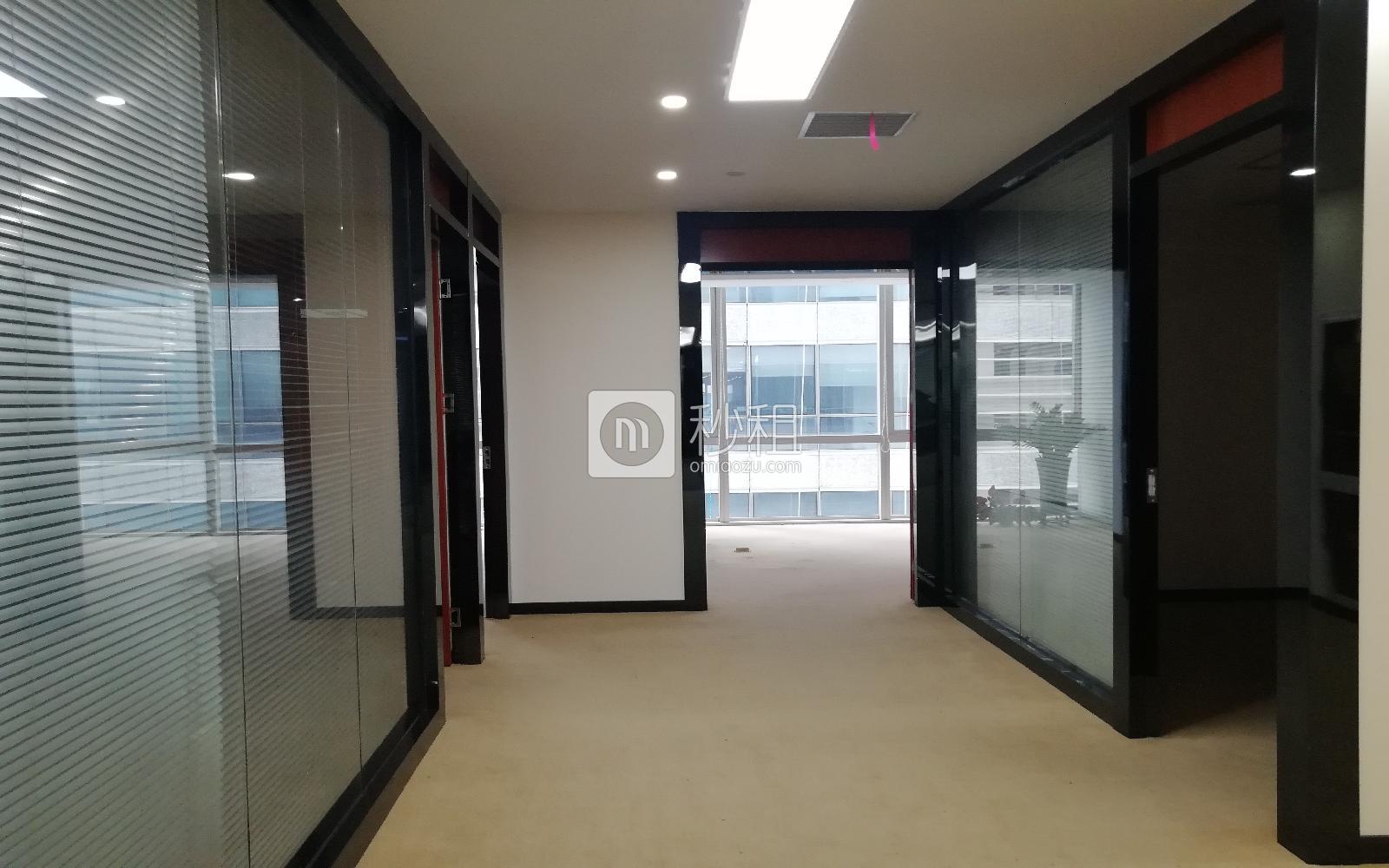 华润城大冲商务中心写字楼出租598平米精装办公室145元/m².月