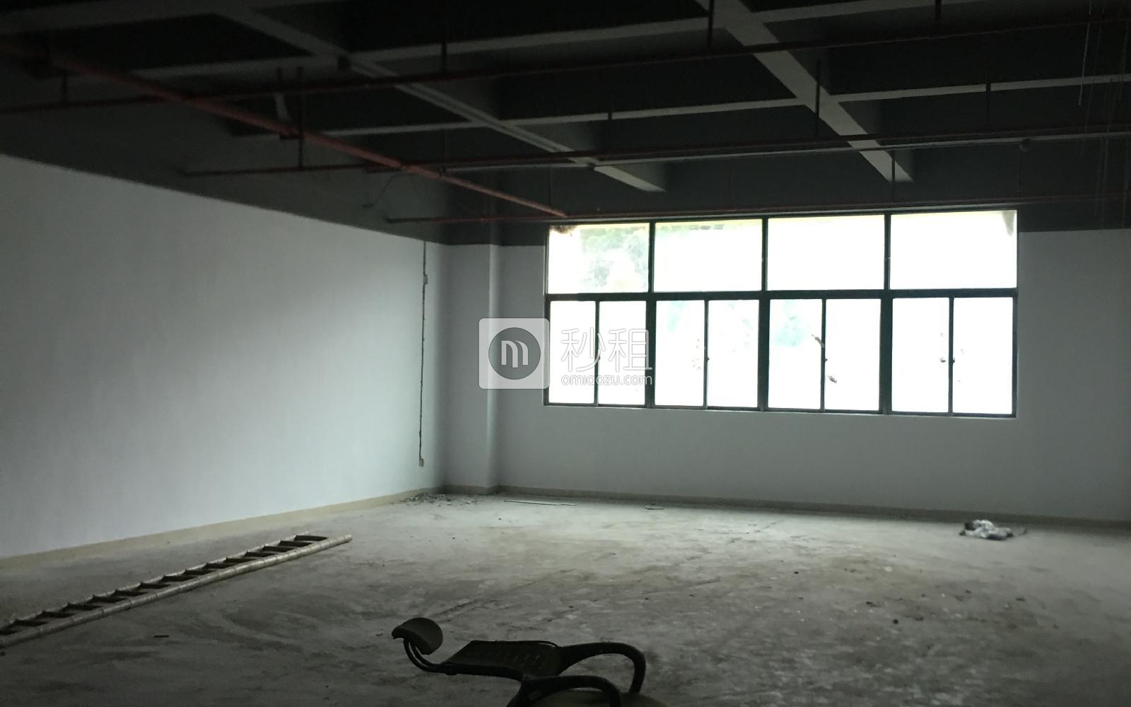 美盈智汇港写字楼出租256平米精装办公室42元/m².月
