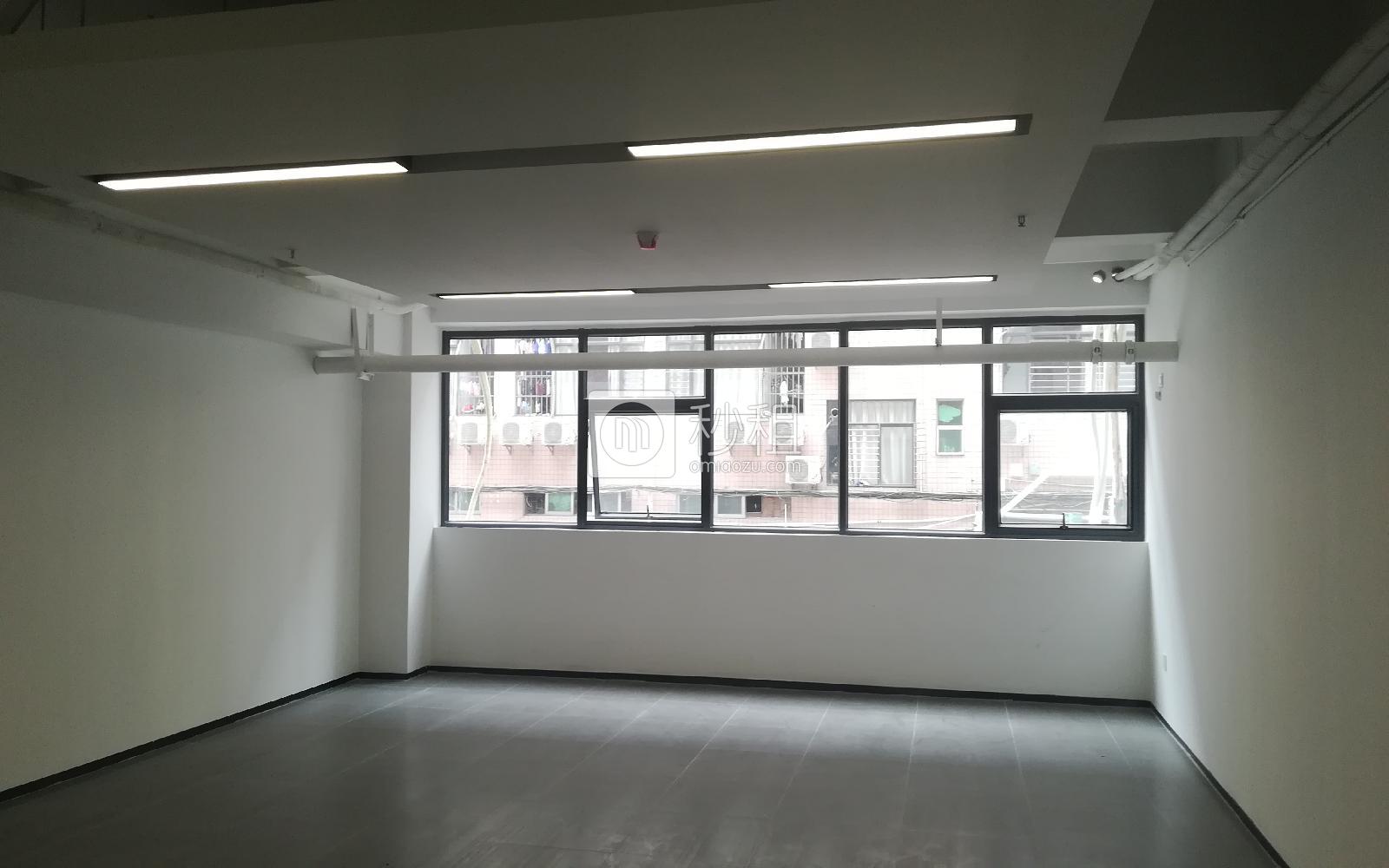 华创天下写字楼出租105平米精装办公室65元/m².月