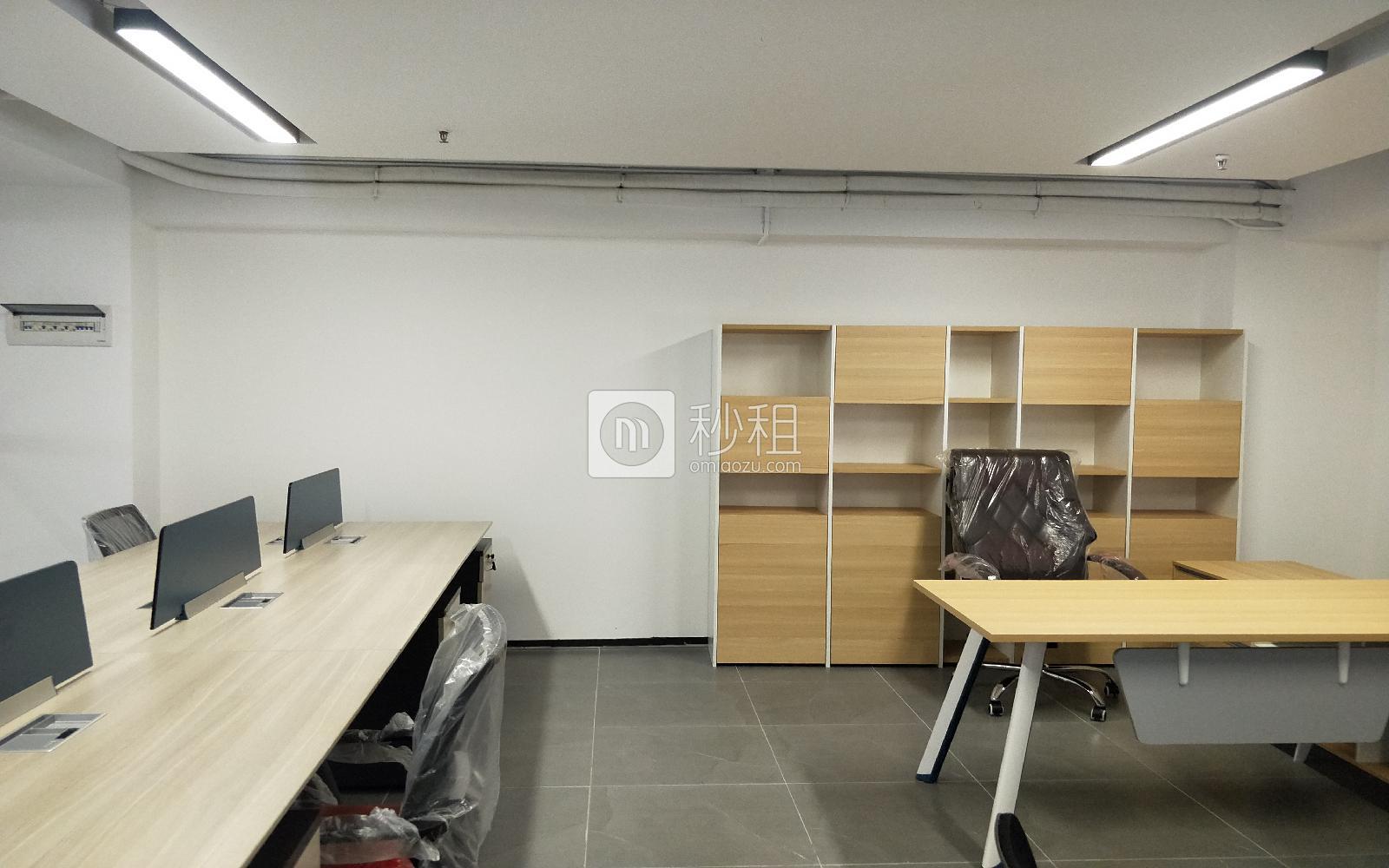 华创天下写字楼出租80平米精装办公室65元/m².月