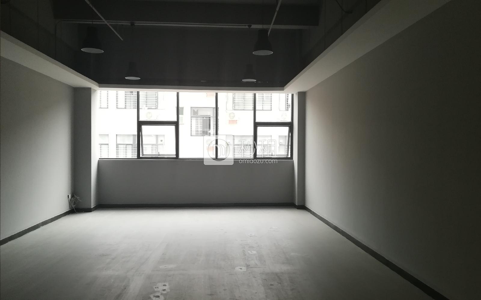 华创天下写字楼出租136平米精装办公室65元/m².月