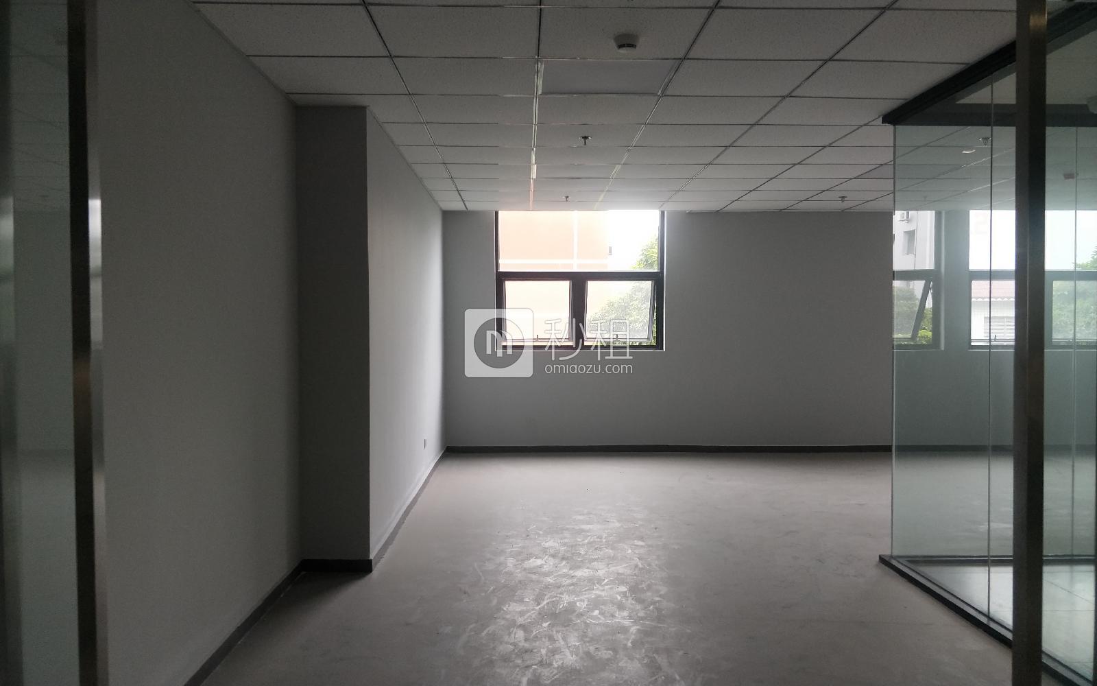 华创天下写字楼出租85平米精装办公室85元/m².月