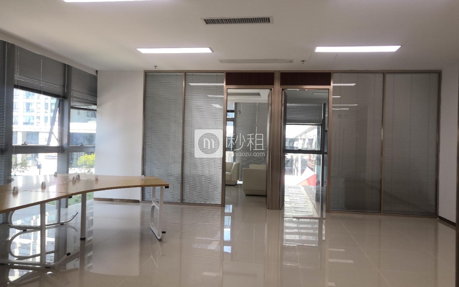 深业U中心写字楼出租220平米精装办公室55元/m².月