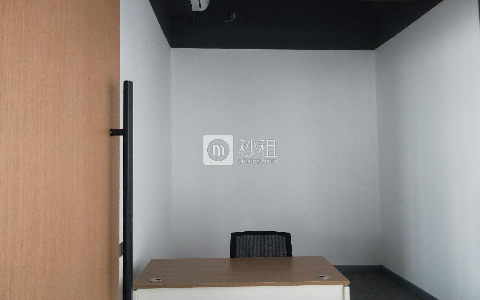 星港同创汇写字楼出租192平米精装办公室72元/m².月
